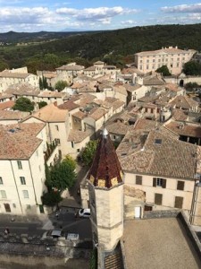 Uzes1